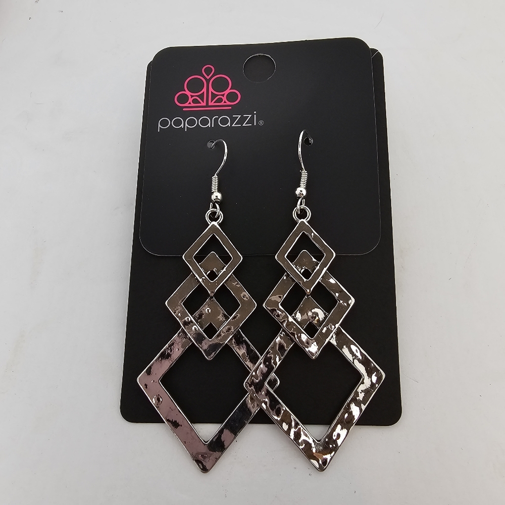 Earrings - Picture 5 of 5